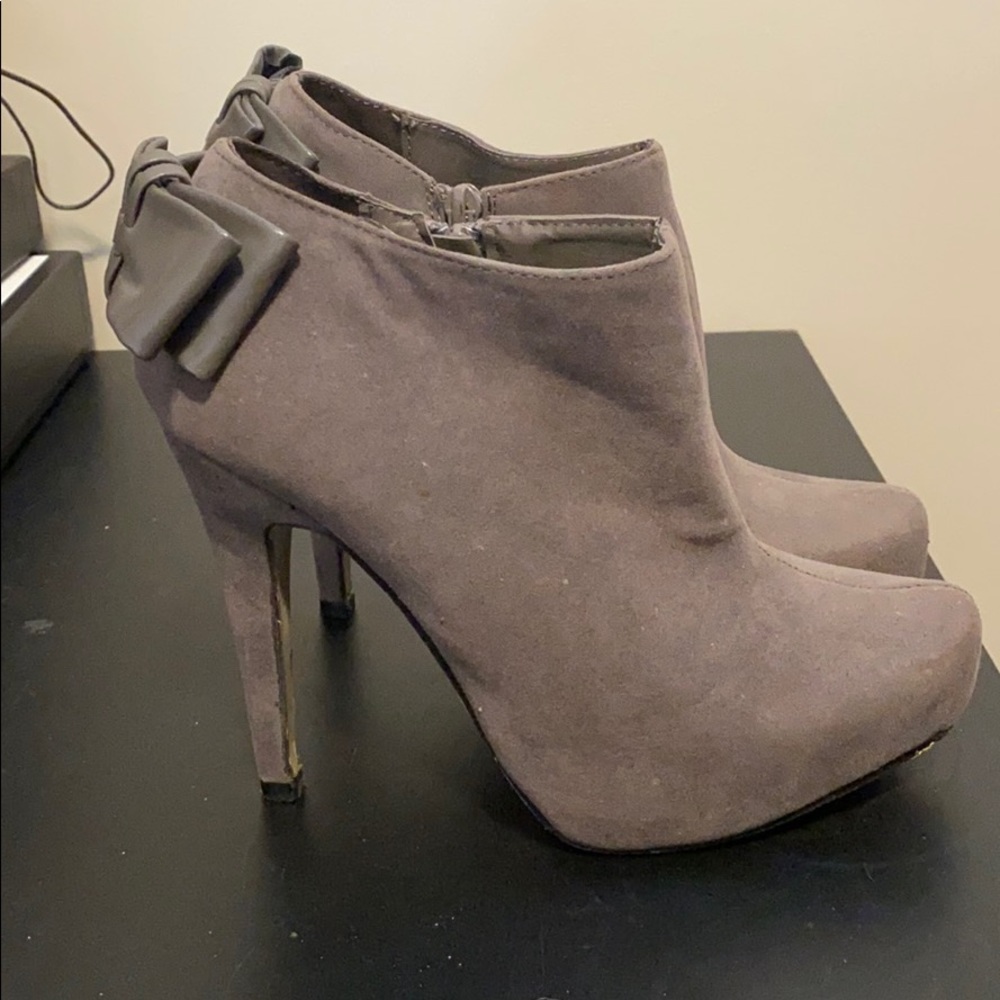 Grey suede ankle booties with back bow
